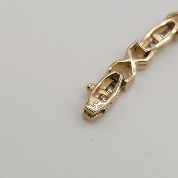 Beautiful 14k Solid Yellow Gold Baguette Diamond Bracelet 7" - Picture 10 of 12